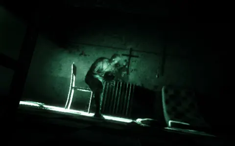 Outlast screenshot