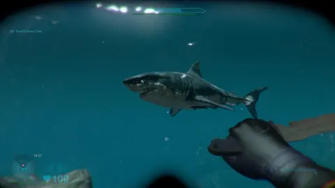 Shark Attack Deathmatch 2 screenshot